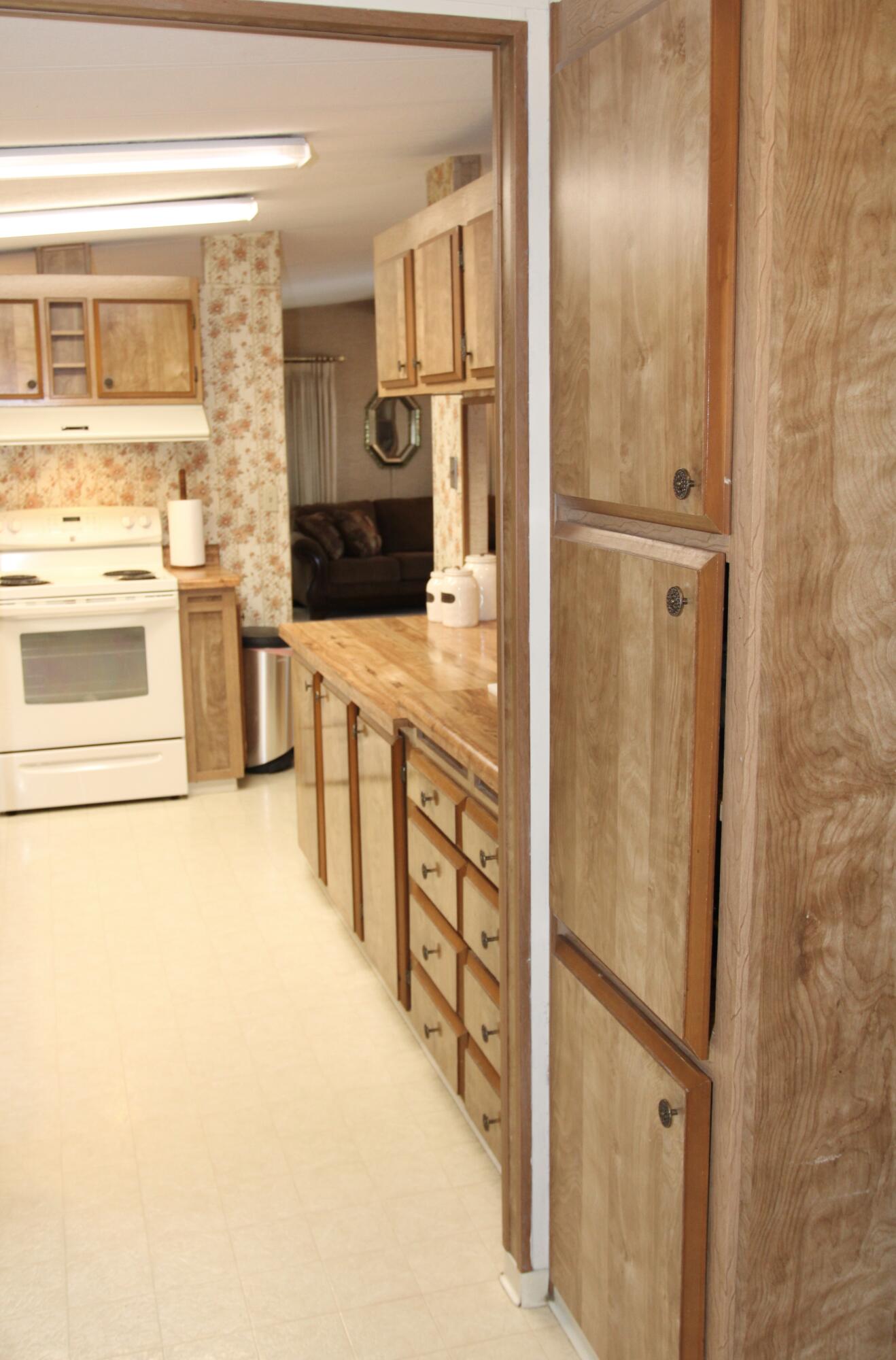 Summers Lane Homes - Residential