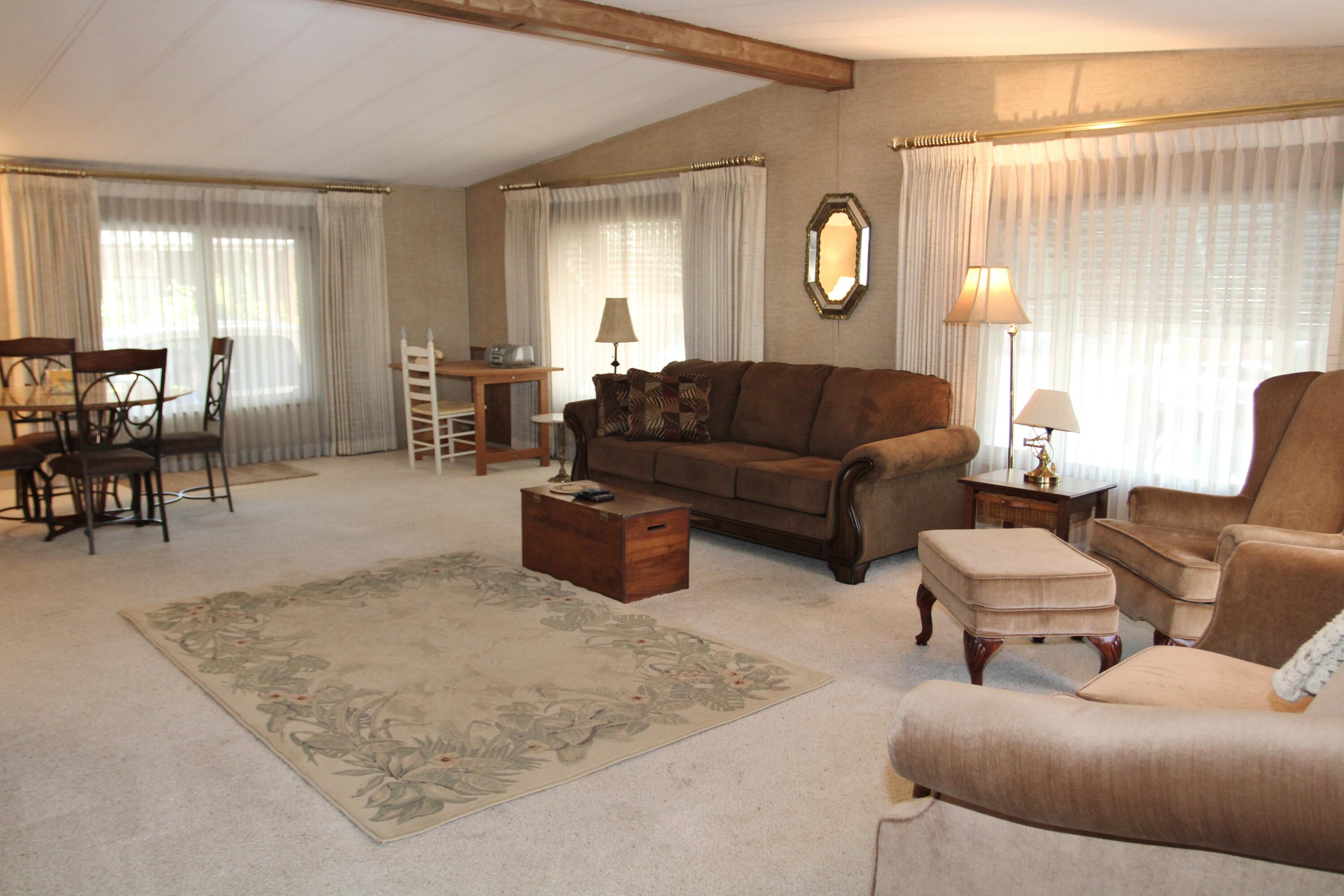 Summers Lane Homes - Residential