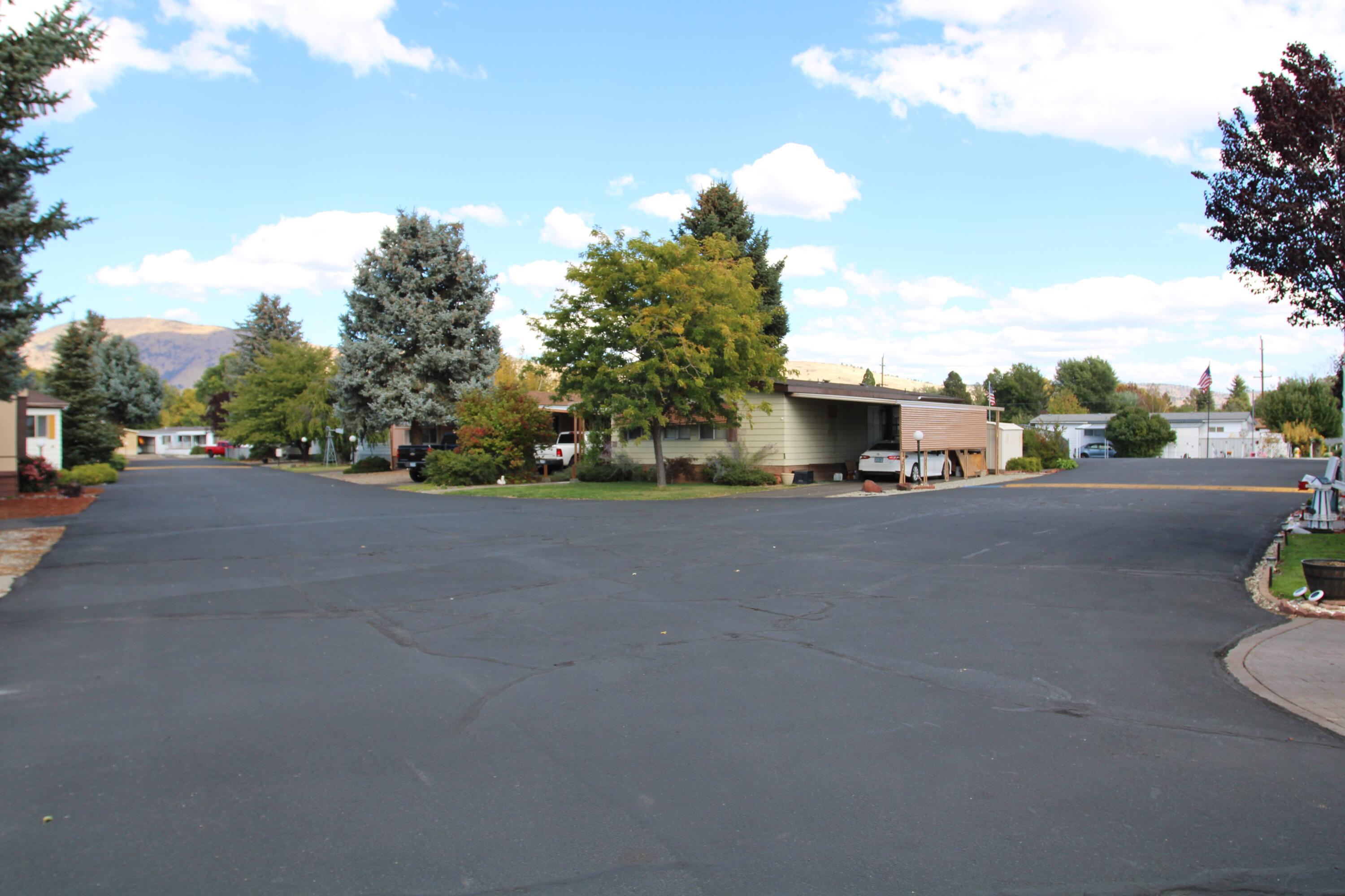 Summers Lane Homes - Residential