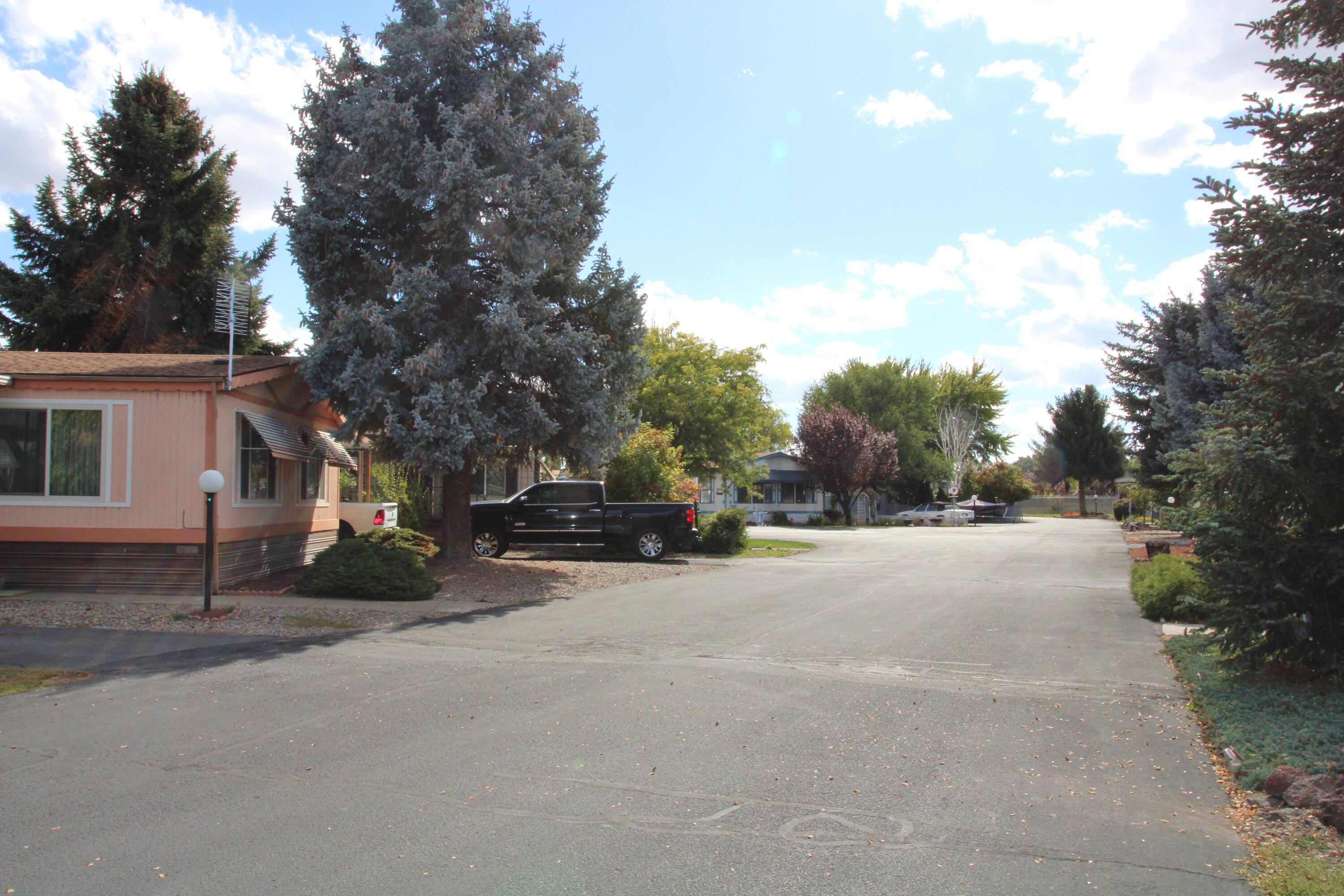 Summers Lane Homes - Residential