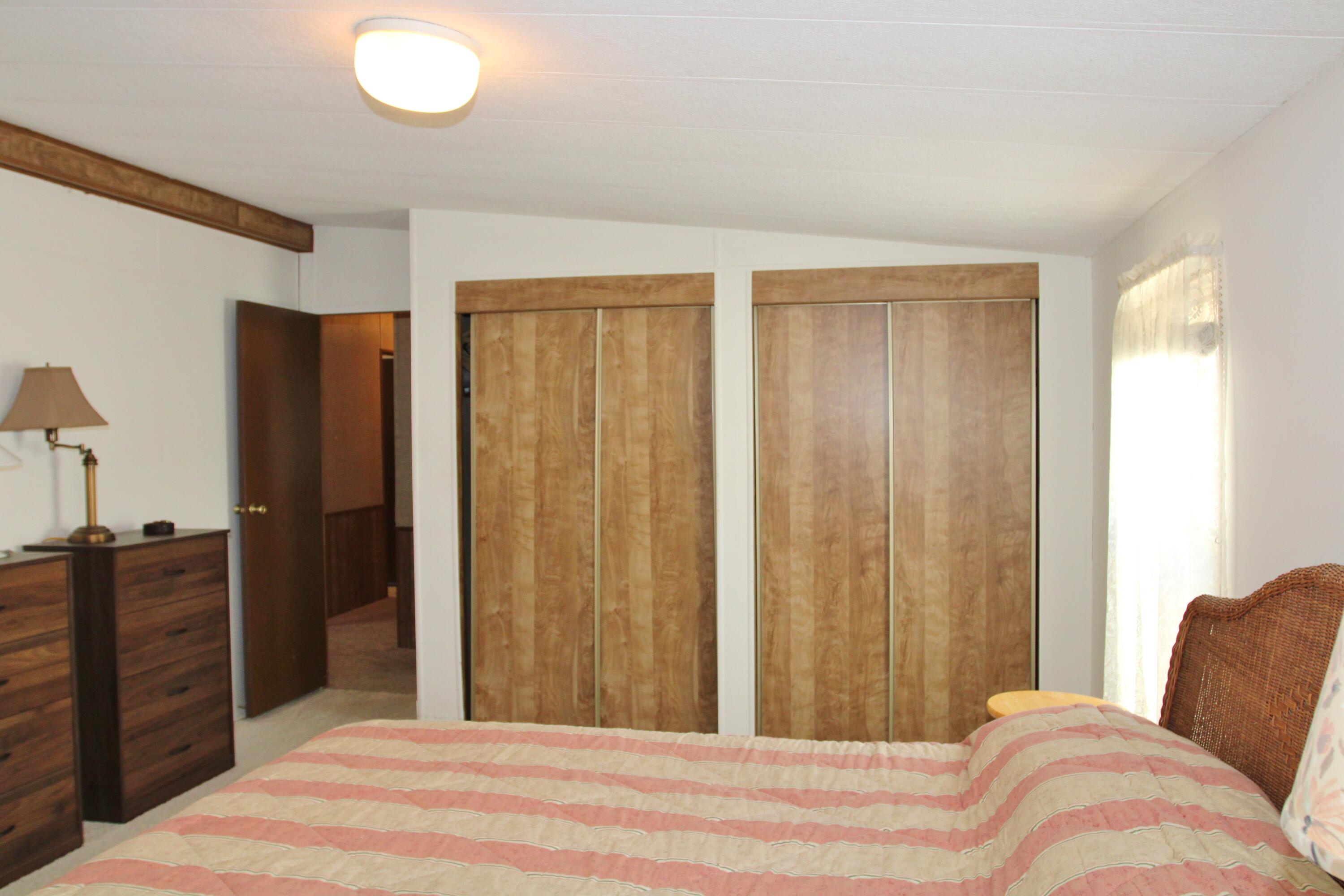 Summers Lane Homes - Residential