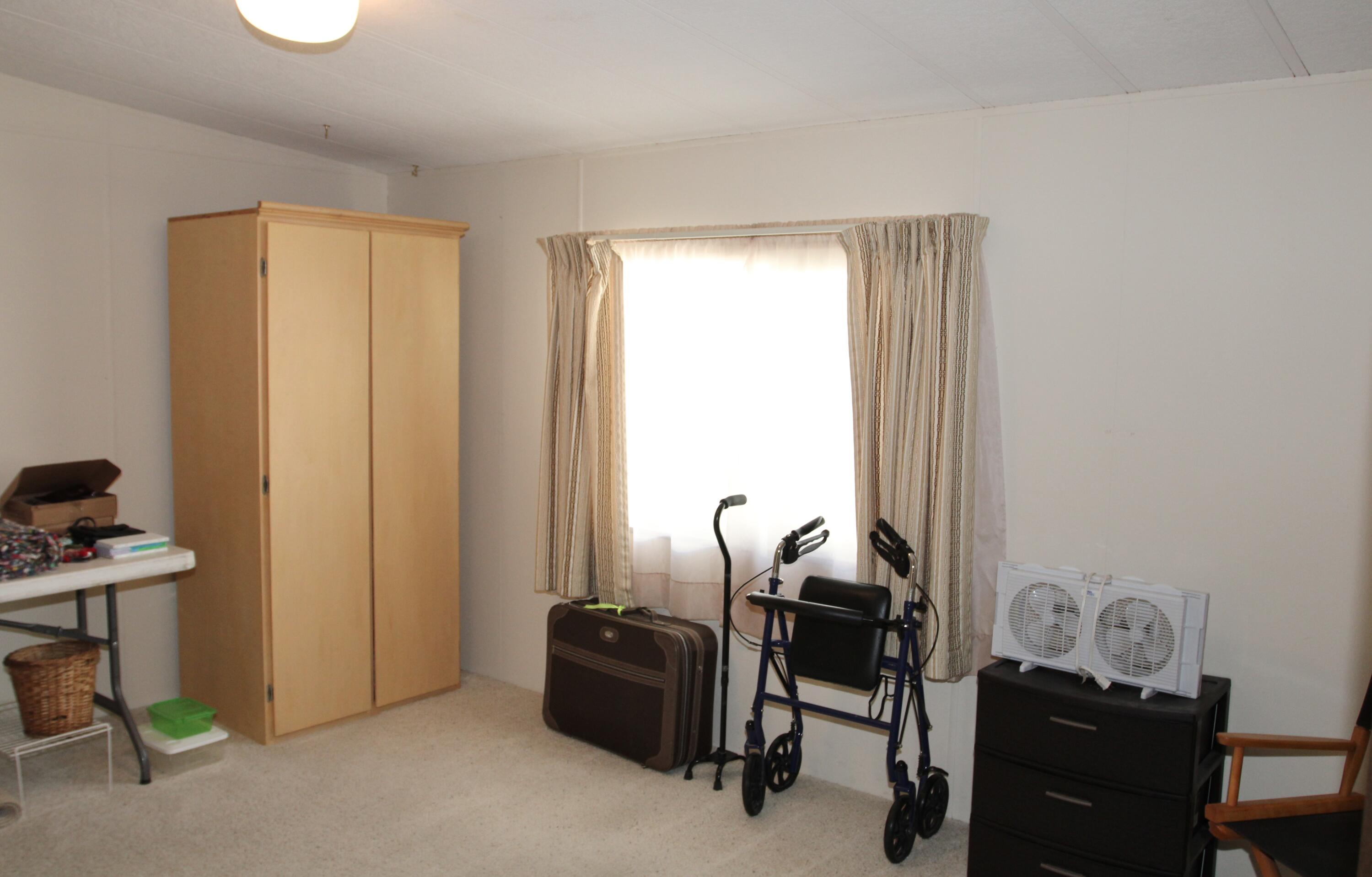 Summers Lane Homes - Residential