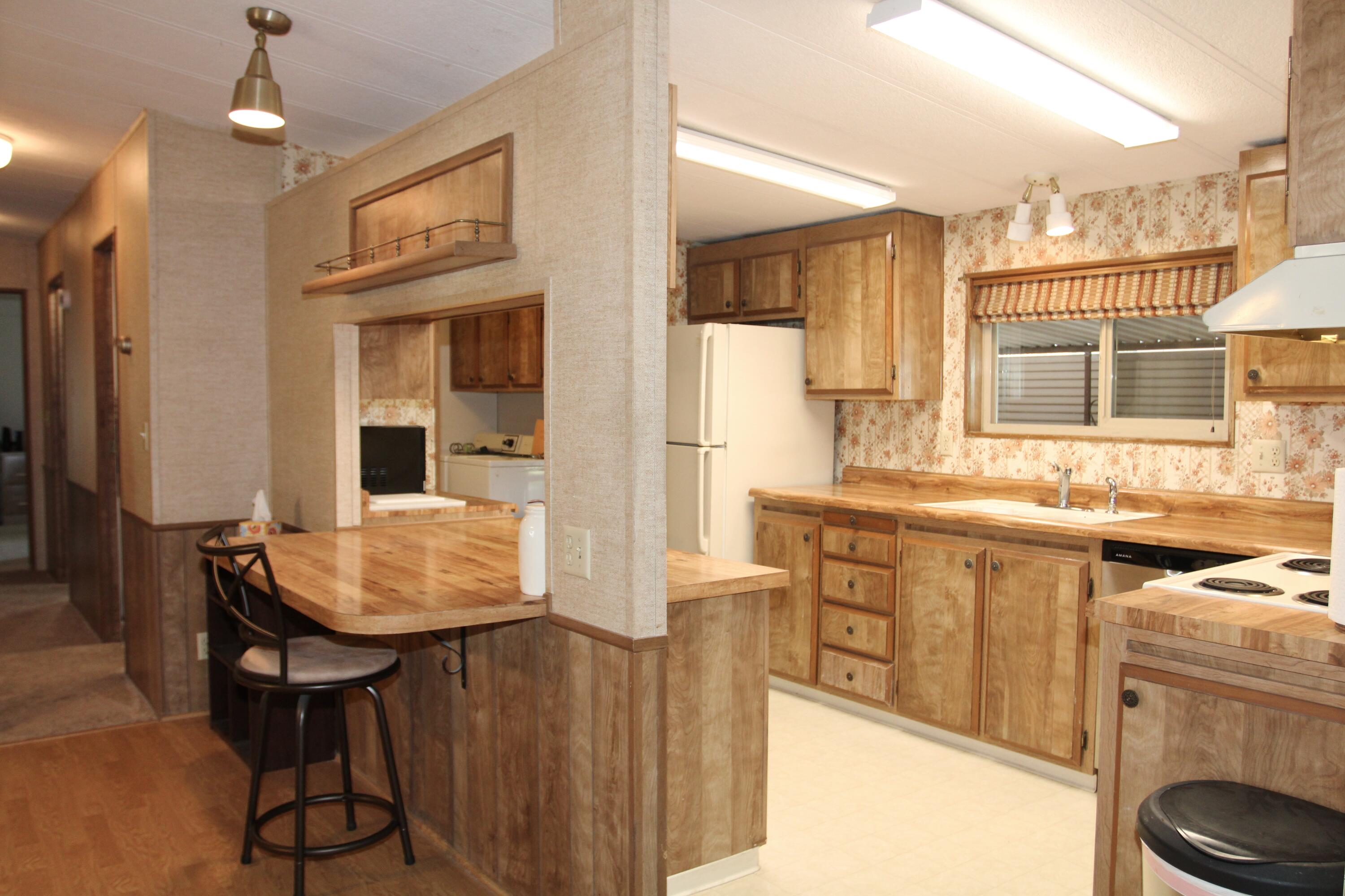 Summers Lane Homes - Residential