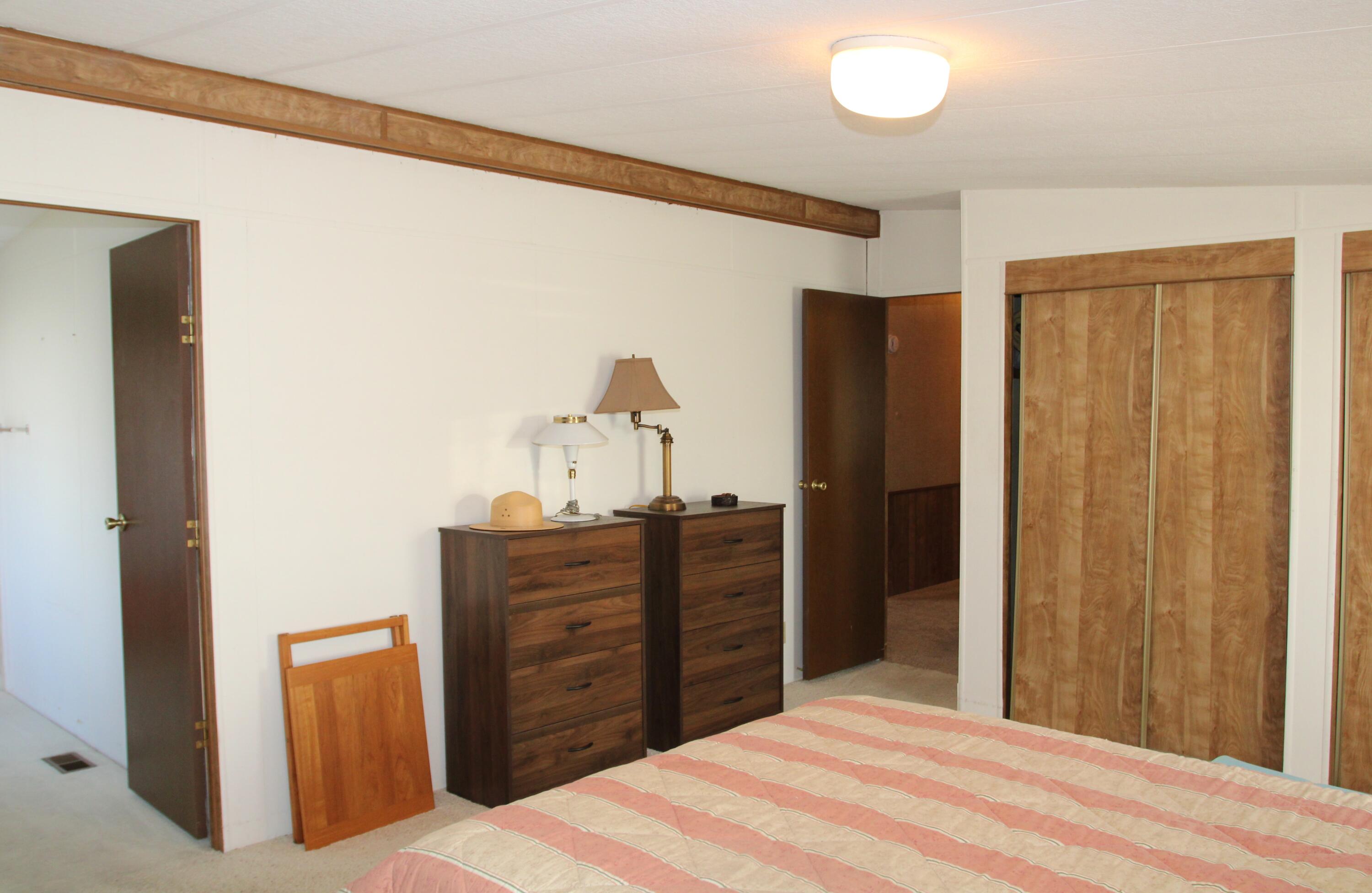 Summers Lane Homes - Residential