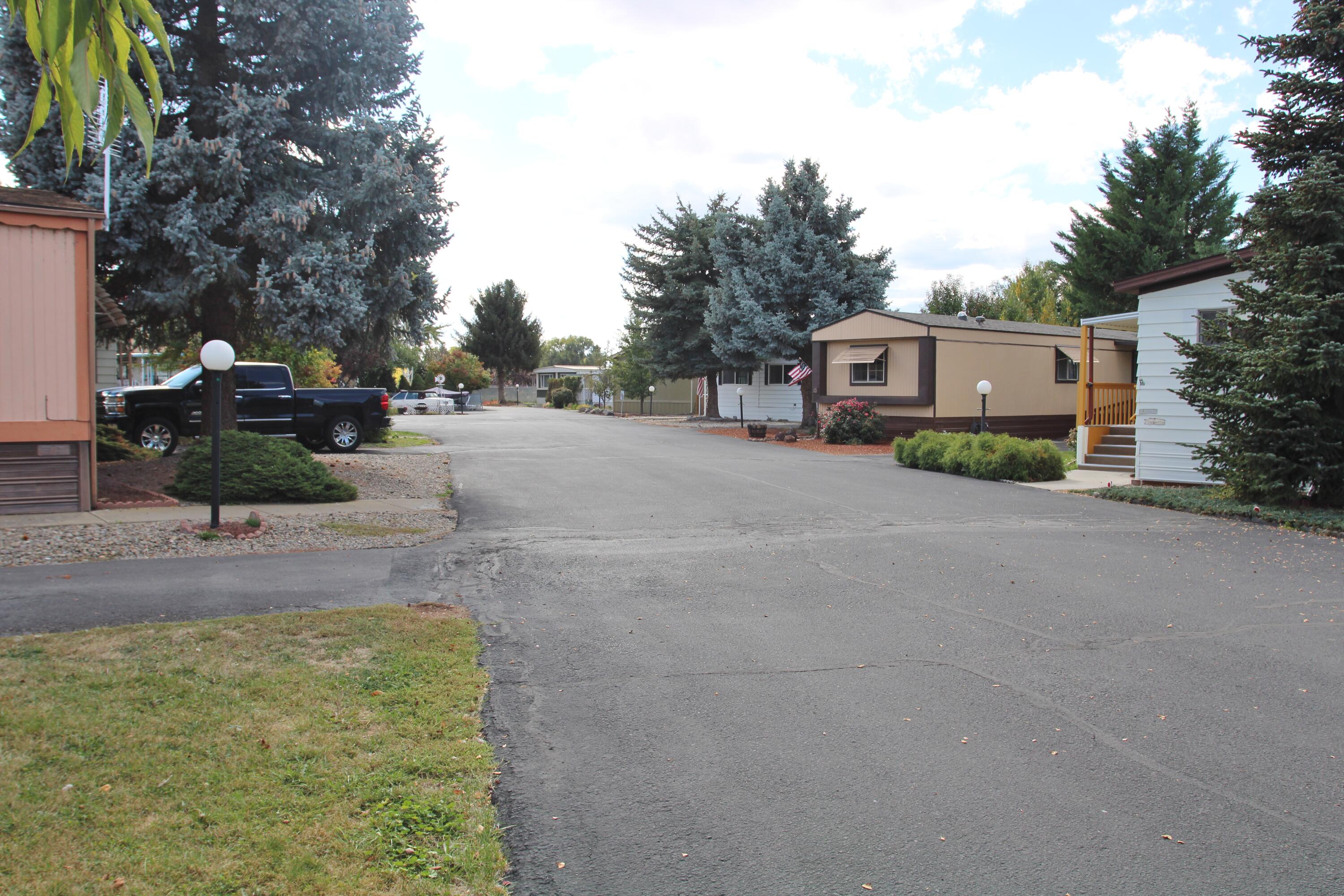 Summers Lane Homes - Residential