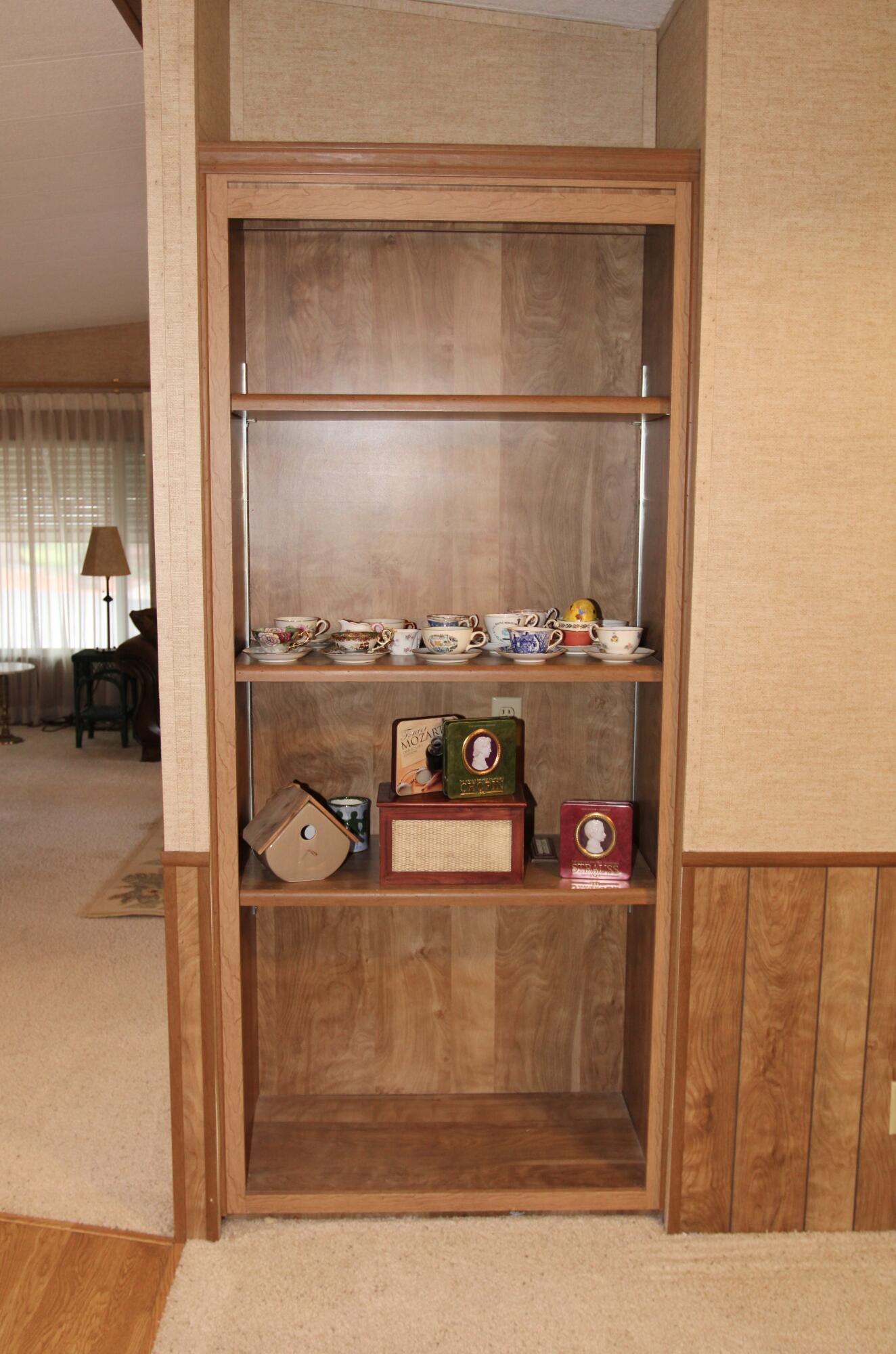 Summers Lane Homes - Residential