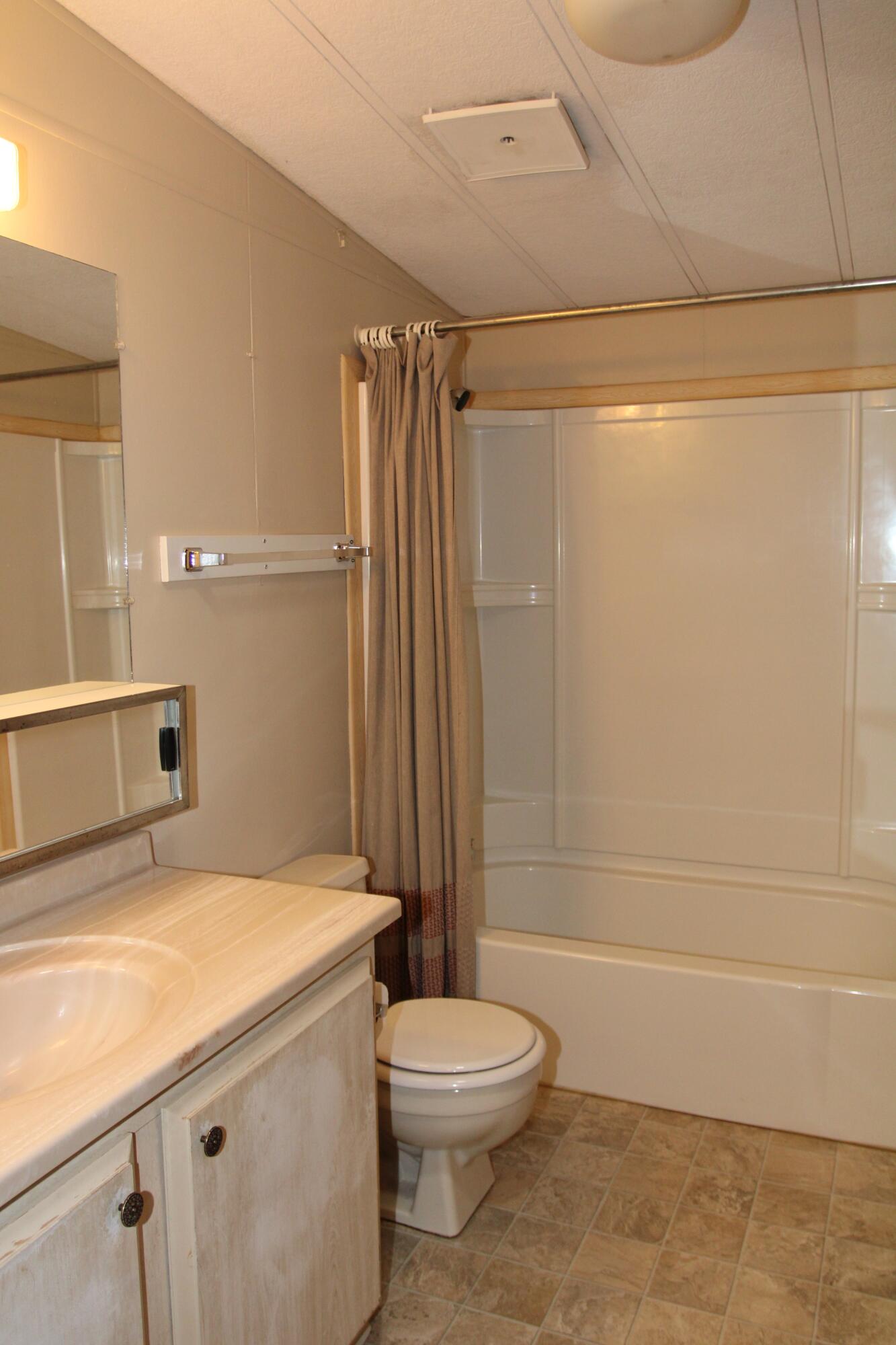 Summers Lane Homes - Residential