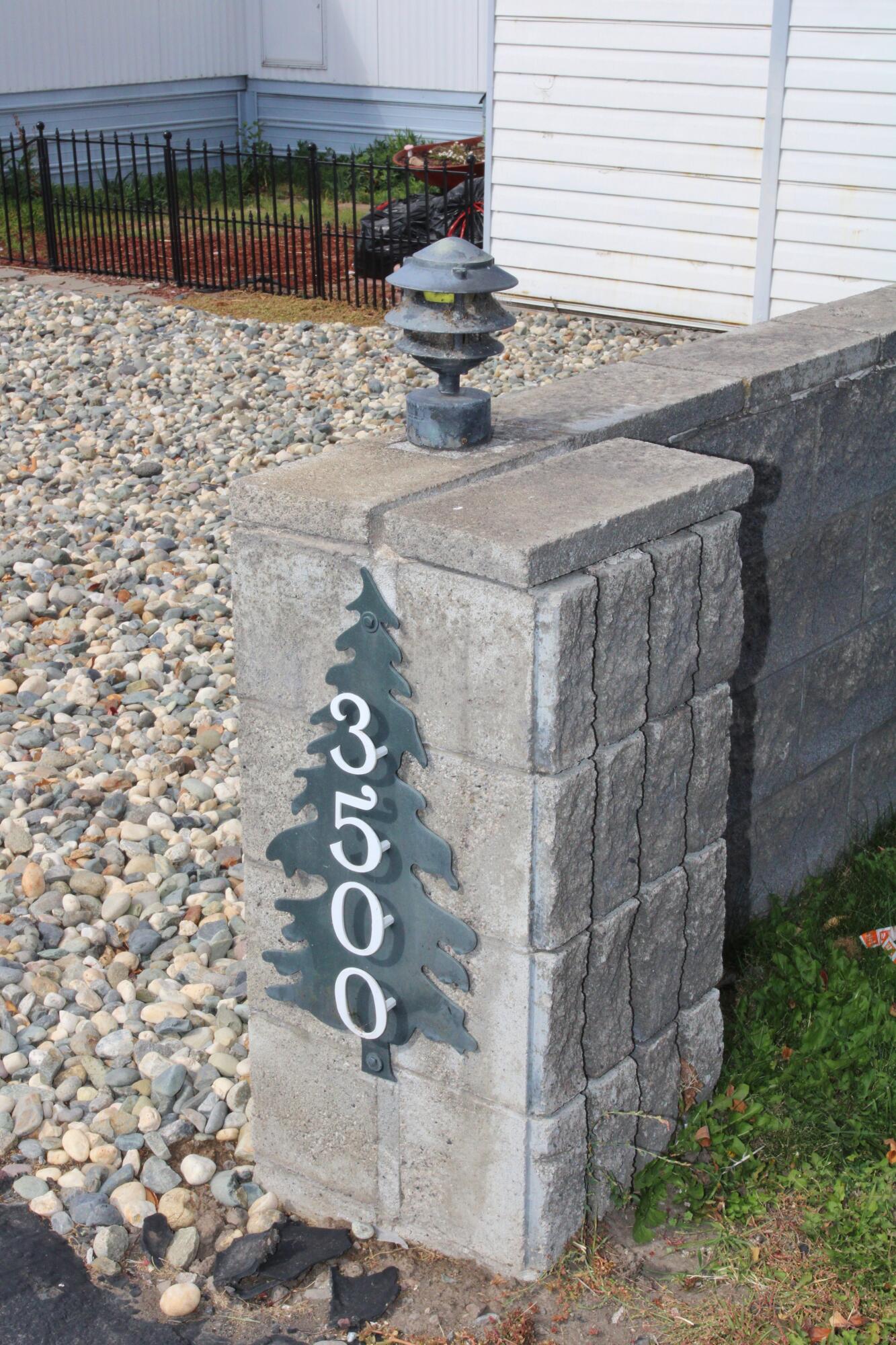 Summers Lane Homes - Residential