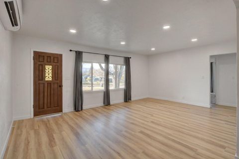 Tiny photo for 209 Chestnut Street, Medford, OR 97501 (MLS # 220213981)