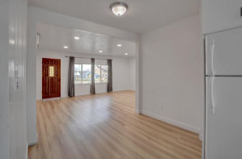 Tiny photo for 209 Chestnut Street, Medford, OR 97501 (MLS # 220213981)