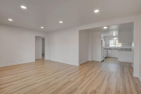 Tiny photo for 209 Chestnut Street, Medford, OR 97501 (MLS # 220213981)