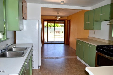 Tiny photo for 322 SE L Street, Grants Pass, OR 97526 (MLS # 220223886)