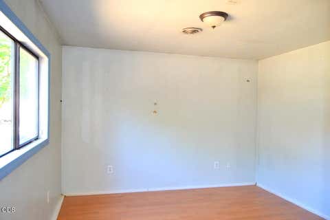 Tiny photo for 322 SE L Street, Grants Pass, OR 97526 (MLS # 220223886)
