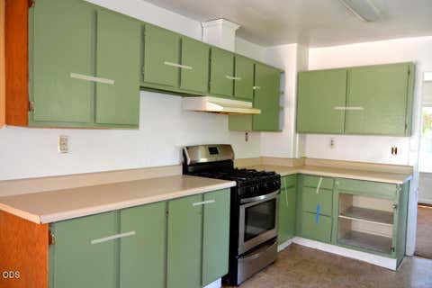 Tiny photo for 322 SE L Street, Grants Pass, OR 97526 (MLS # 220223886)