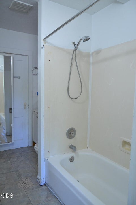 Tiny photo for 322 SE L Street, Grants Pass, OR 97526 (MLS # 220223886)