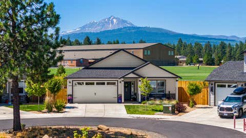 Photo of 1949 W Williamson Avenue, Sisters, OR 97759 (MLS # 220226206)