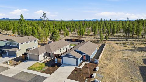 Tiny photo for 16455 Bassett Road, La Pine, OR 97739 (MLS # 220219234)