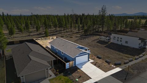 Tiny photo for 16455 Bassett Road, La Pine, OR 97739 (MLS # 220219234)