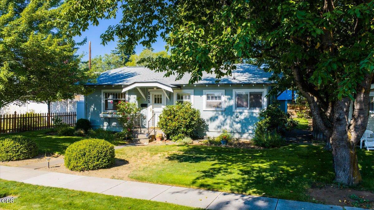 535 SW 10th Street