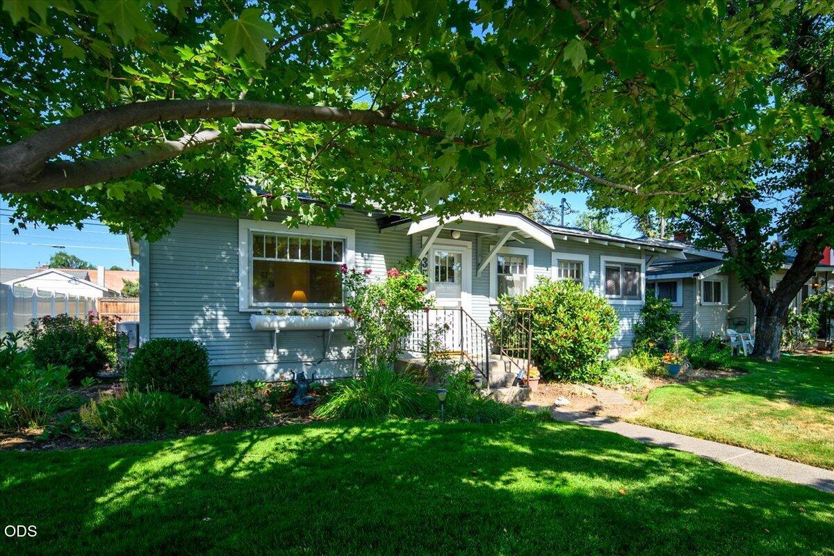 535 SW 10th Street