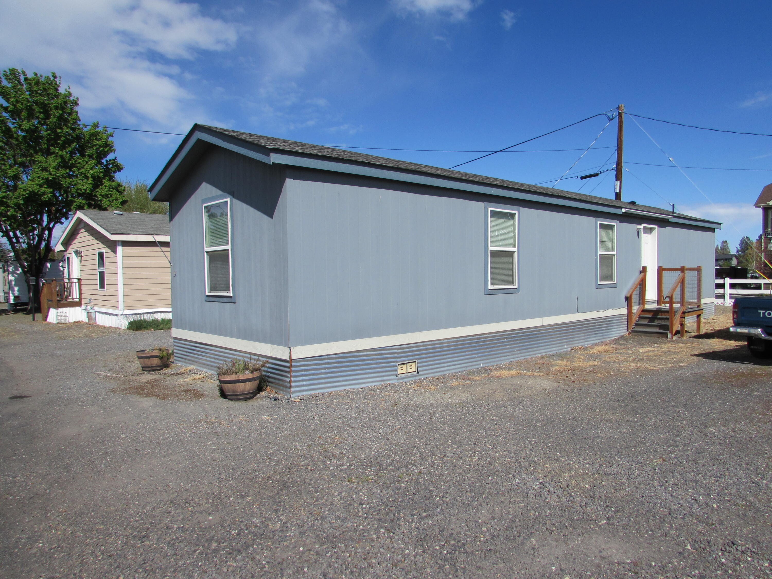 1833 SW Canal Boulevard 19