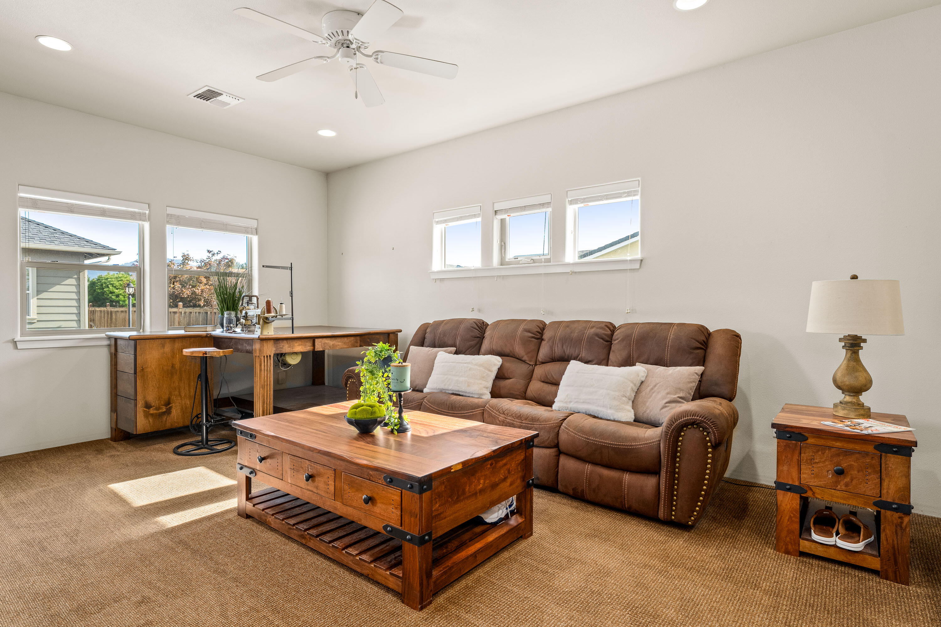 Kinsington Court Condominiums - Residential