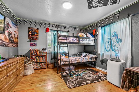 Tiny photo for 219 Berrydale Avenue, Medford, OR 97501 (MLS # 220212147)