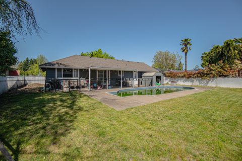 Tiny photo for 501 Palo Verde Way, Central Point, OR 97502 (MLS # 220220048)