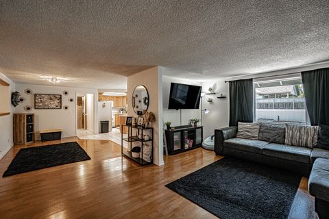 Tiny photo for 501 Palo Verde Way, Central Point, OR 97502 (MLS # 220220048)