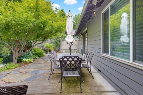 Tiny photo for 3343 Edgewater Drive, Medford, OR 97504 (MLS # 220224376)