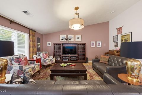 Tiny photo for 3343 Edgewater Drive, Medford, OR 97504 (MLS # 220224376)