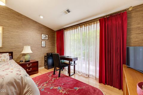 Tiny photo for 3343 Edgewater Drive, Medford, OR 97504 (MLS # 220224376)