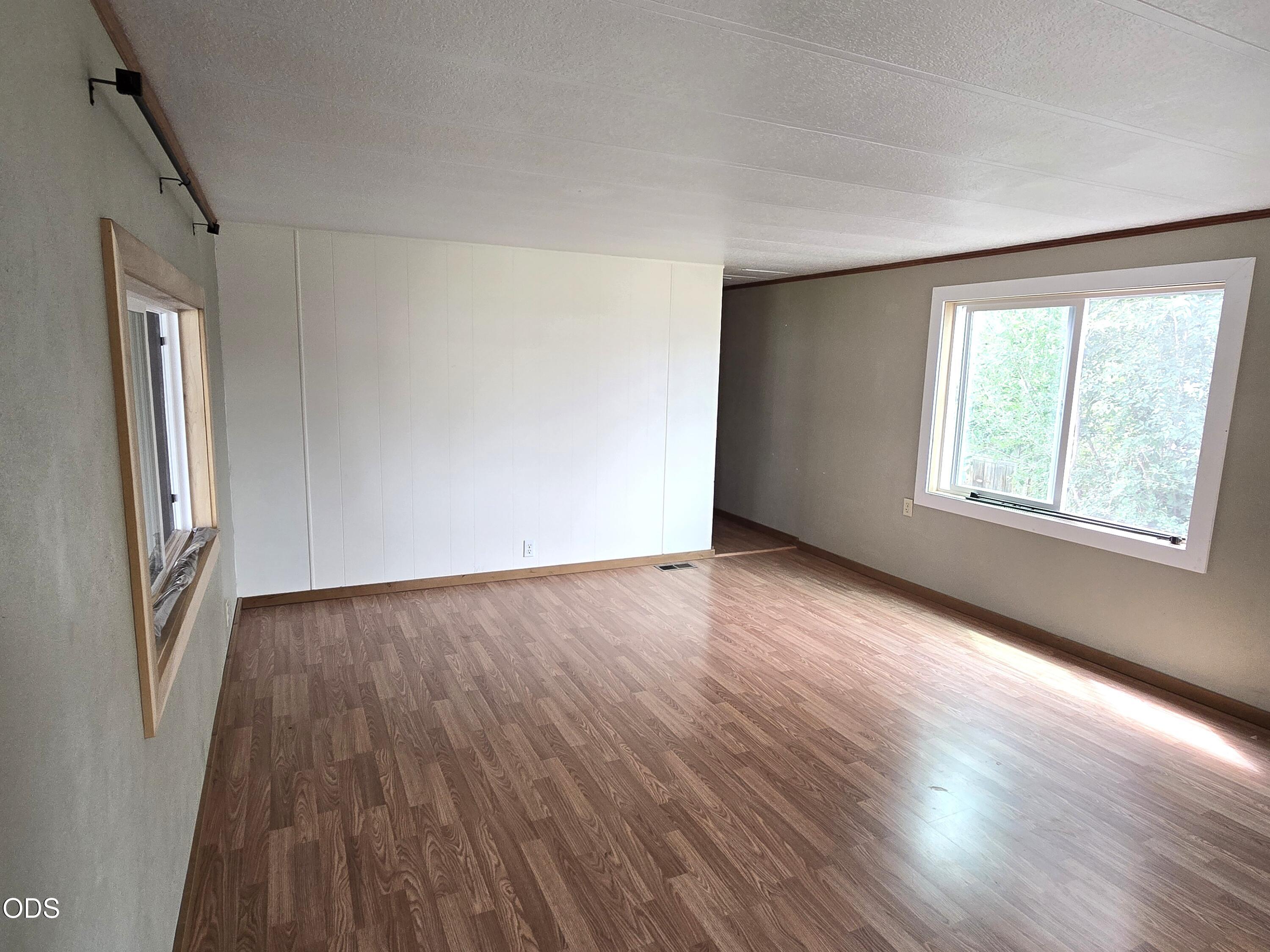 400 NW Terrace Lane UNIT 8