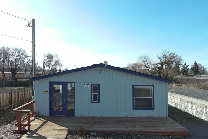Location, location, location! Right off the busy intersection of Shasta Way and the Crater Lake Bypass. Freshly painted, cleaned, HVAC serviced, and ready to be your new office location. This 1988 Redman modular building offers 2 bathrooms, open space for a reception area, and 2 bedrooms for private offices with the possibly of a third room. 7 parking spaces. Don't miss the opportunity to start your business in a great location.