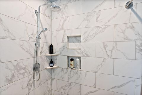 Tiny photo for 60808 SE Sawtooth Mountain Lane, Bend, OR 97702 (MLS # 220211964)