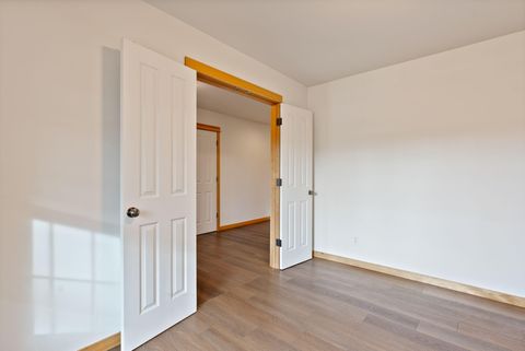 Tiny photo for 60808 SE Sawtooth Mountain Lane, Bend, OR 97702 (MLS # 220211964)