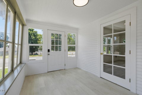 Tiny photo for 1132 Crescent Avenue, Klamath Falls, OR 97601 (MLS # 220223117)