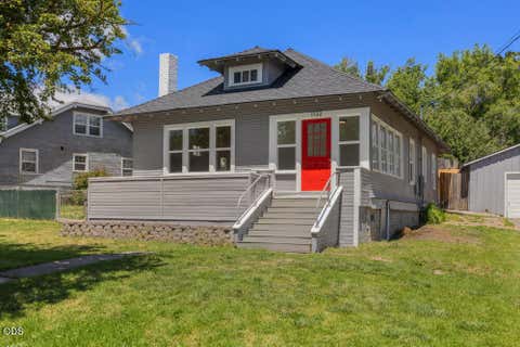 Photo of 1132 Crescent Avenue, Klamath Falls, OR 97601 (MLS # 220223117)