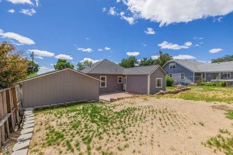Tiny photo for 1132 Crescent Avenue, Klamath Falls, OR 97601 (MLS # 220223117)