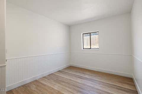 Tiny photo for 1132 Crescent Avenue, Klamath Falls, OR 97601 (MLS # 220223117)