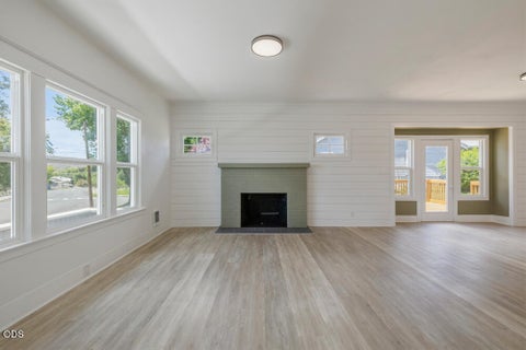 Tiny photo for 1132 Crescent Avenue, Klamath Falls, OR 97601 (MLS # 220223117)