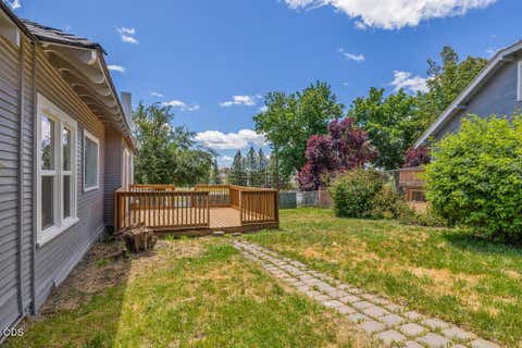 Tiny photo for 1132 Crescent Avenue, Klamath Falls, OR 97601 (MLS # 220223117)