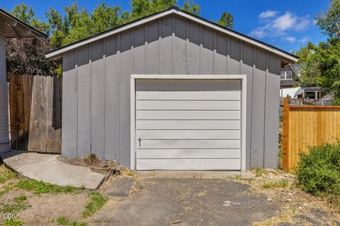 Tiny photo for 1132 Crescent Avenue, Klamath Falls, OR 97601 (MLS # 220223117)