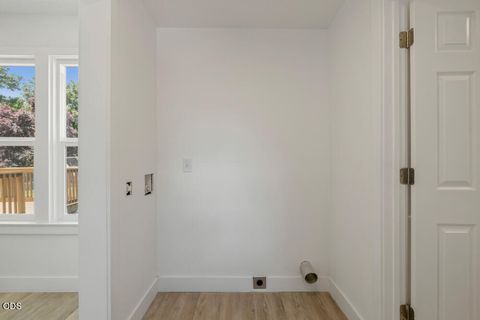 Tiny photo for 1132 Crescent Avenue, Klamath Falls, OR 97601 (MLS # 220223117)