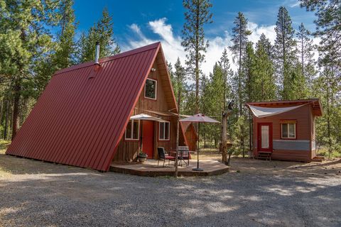 Tiny photo for 15635 6th Street, La Pine, OR 97739 (MLS # 220217441)