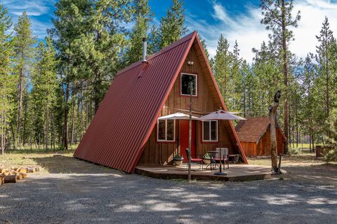 Photo of 15635 6th Street, La Pine, OR 97739 (MLS # 220217441)