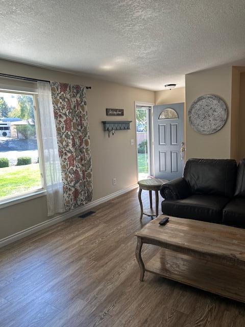 Moyina - Residential