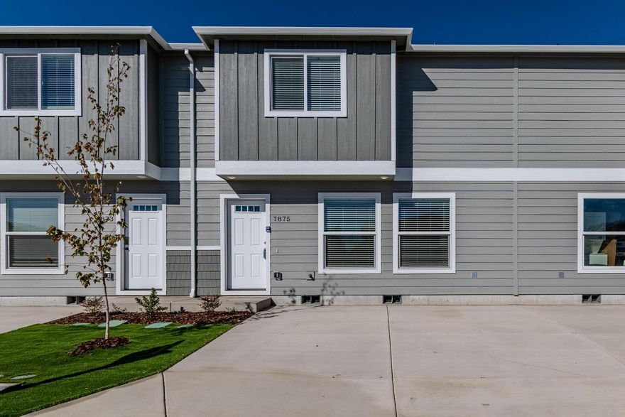 Take advantage up to $10,000 seller credit toward buyer closing costs and prepaids. You will love our completely restyled 2 story floorplan featuring Greatroom style living on ground floor. Granite Kitchen plus Stainless refrig., Range/Oven, Micro & Dishwasher included. Seller wants to help make these Beautiful Townhomes more affordable. One of the newest neighborhoods in the area. Still Some of the most affordable new homes in the Valley! Primary bedroom plus private bath and Walk-in closet, plus 2nd Bedroom with its own bath on 2nd floor. Ductless Heat, Energy Trust Certified, pump for optimum heating & cooling efficency. Seller will provide 2-10 Warranty. HOA is inactive. Too much good stuff. Contact us for a tour. Special financing option available to those who qualify. Contact for loan program details. Move in ready!