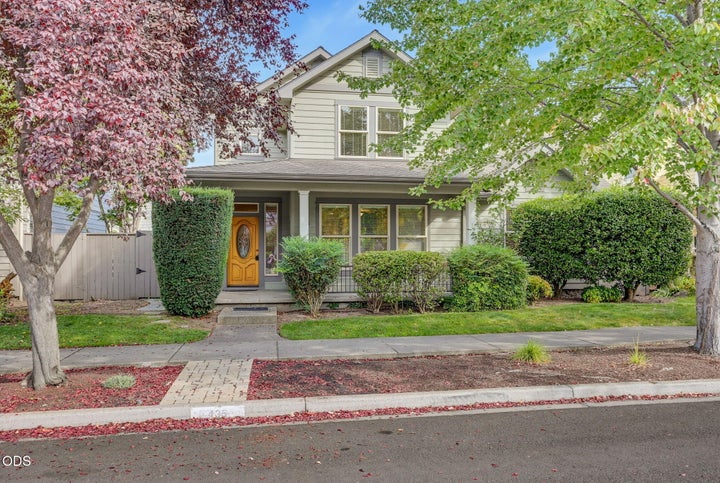 Photo 1 of 23 — 435 Clinton Street, Ashland, OR 97520
