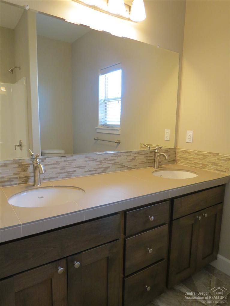 Vista Meadows - Residential